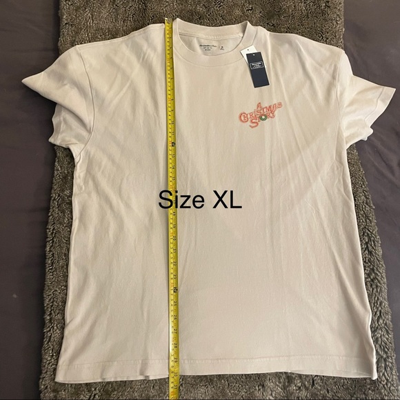 Abercrombie & Fitch “A Christmas Story” T-Shirt - Picture 9 of 9